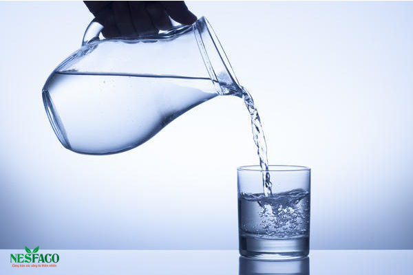 Tránh bị cao huyết áp – cần uống nước lọc đúng cách